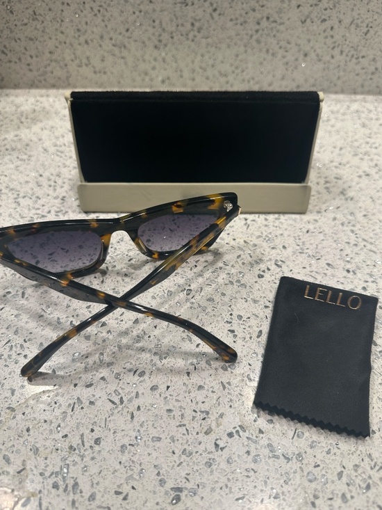 Lello the Label \
